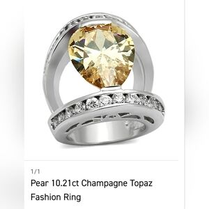 Elegant Silver and Gold Topaz Ring